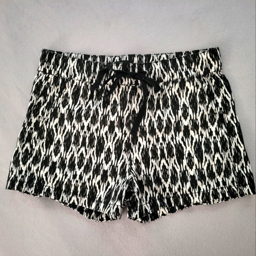 Express Mid-Rise Knit Cotton Drawstring Shorts Size 0 Black and White Print